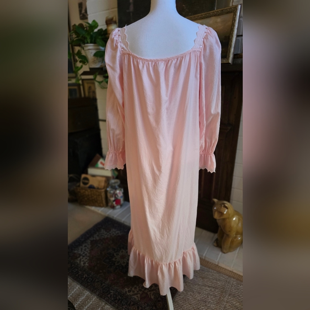 Vintage Victoria Secrets Light Pink Soft Cotton Night Gown w/ Lace Size Small - Picture 7 of 9